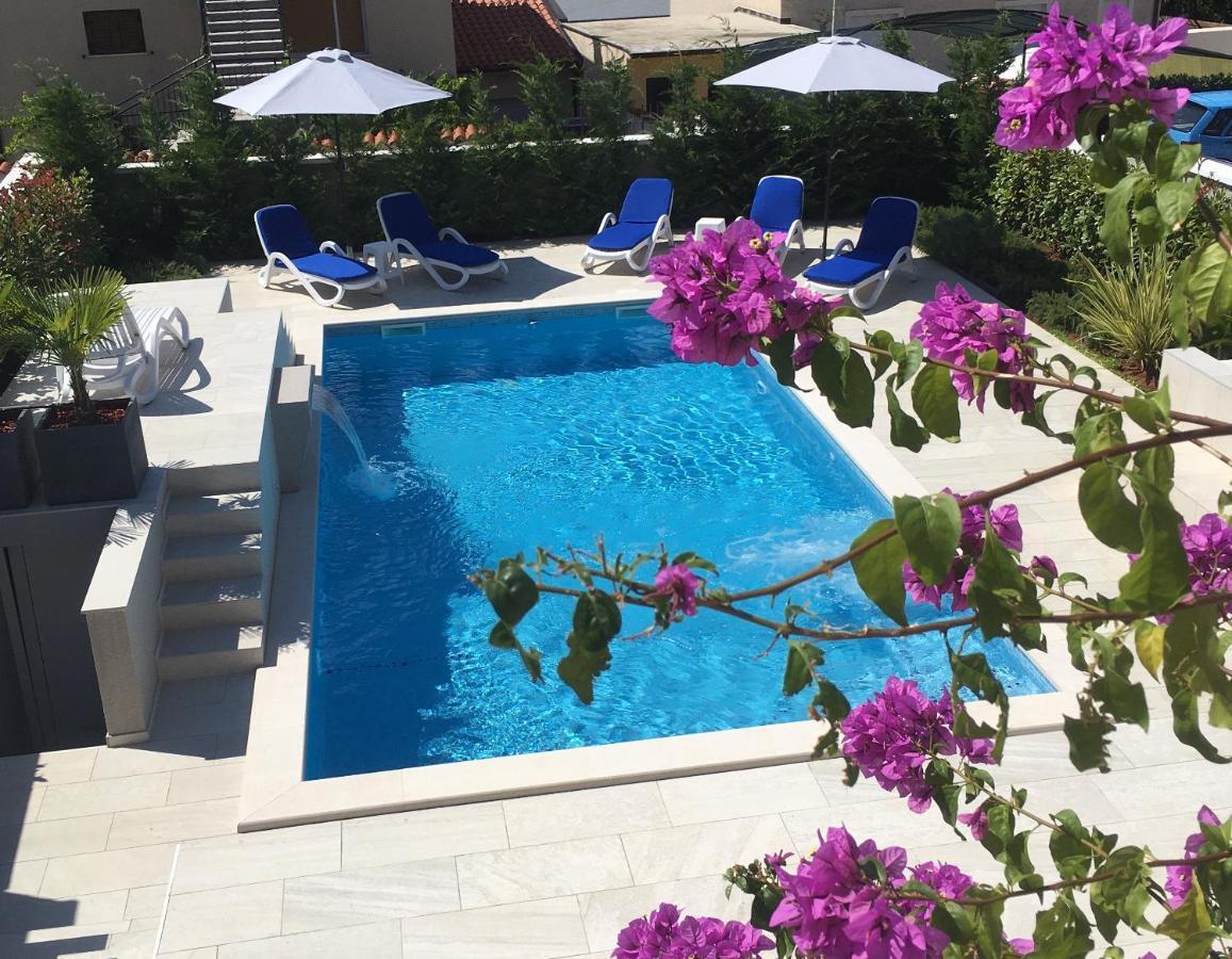 Apartment With Heated Pool, Villa Regina PUY Exterior foto