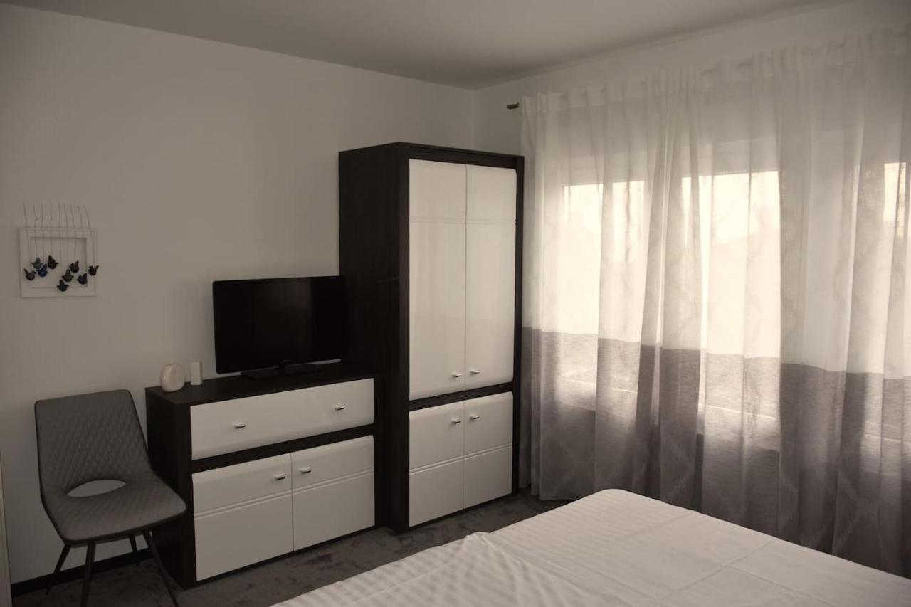 Apartment With Heated Pool, Villa Regina PUY Exterior foto