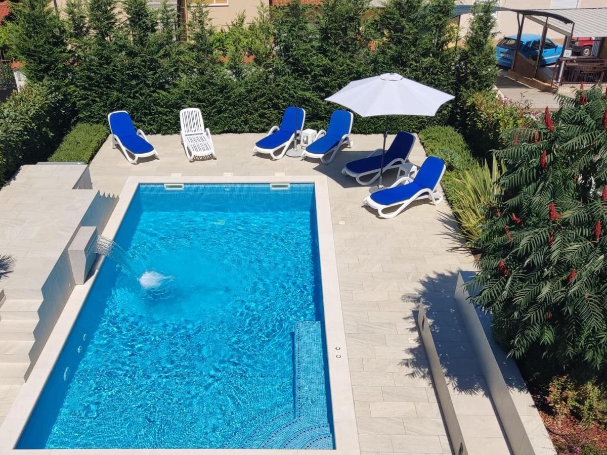 Apartment With Heated Pool, Villa Regina PUY Exterior foto